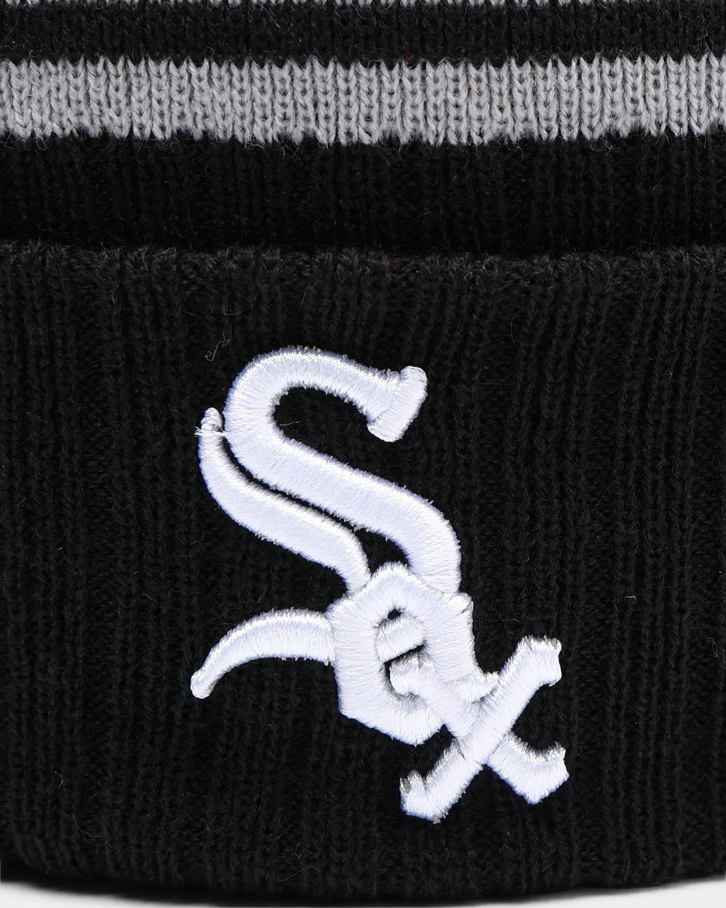 New Era Chicago White Sox Team Stripe Script Pom Beanie Team