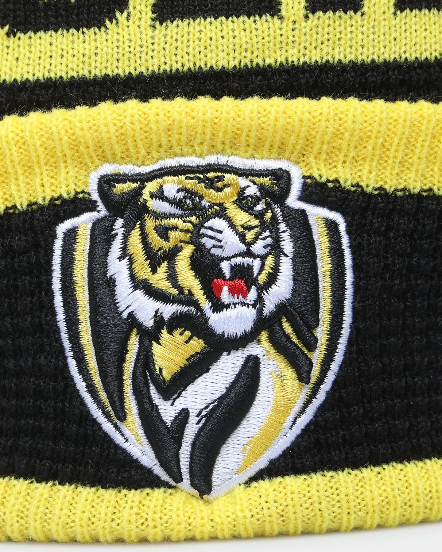 New Era Richmond Tigers AFL Opening Bounce 2022 Pom Waffle Wordmark Beanie Black/Yellow