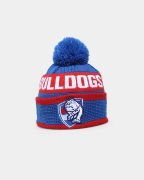 New Era Western Bulldogs AFL Opening Bounce 2022 Pom Waffle Wordmark Beanie Blue