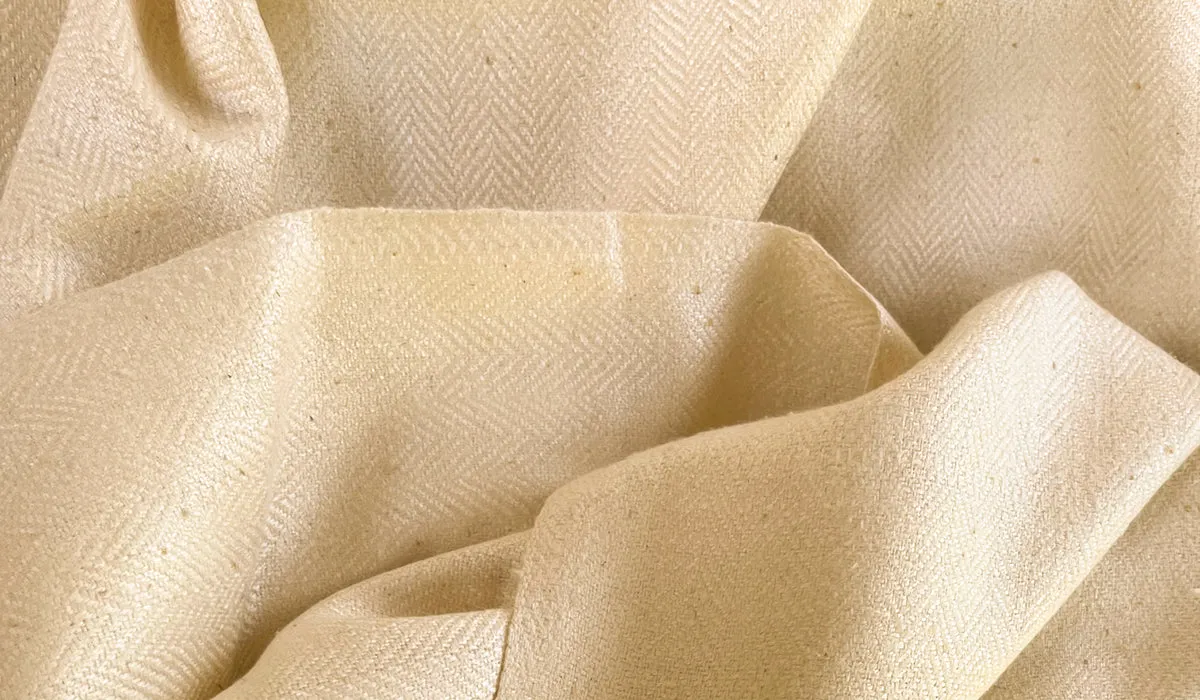 SAKSHI - Raw Silk Large Meditation Shawl - Cream