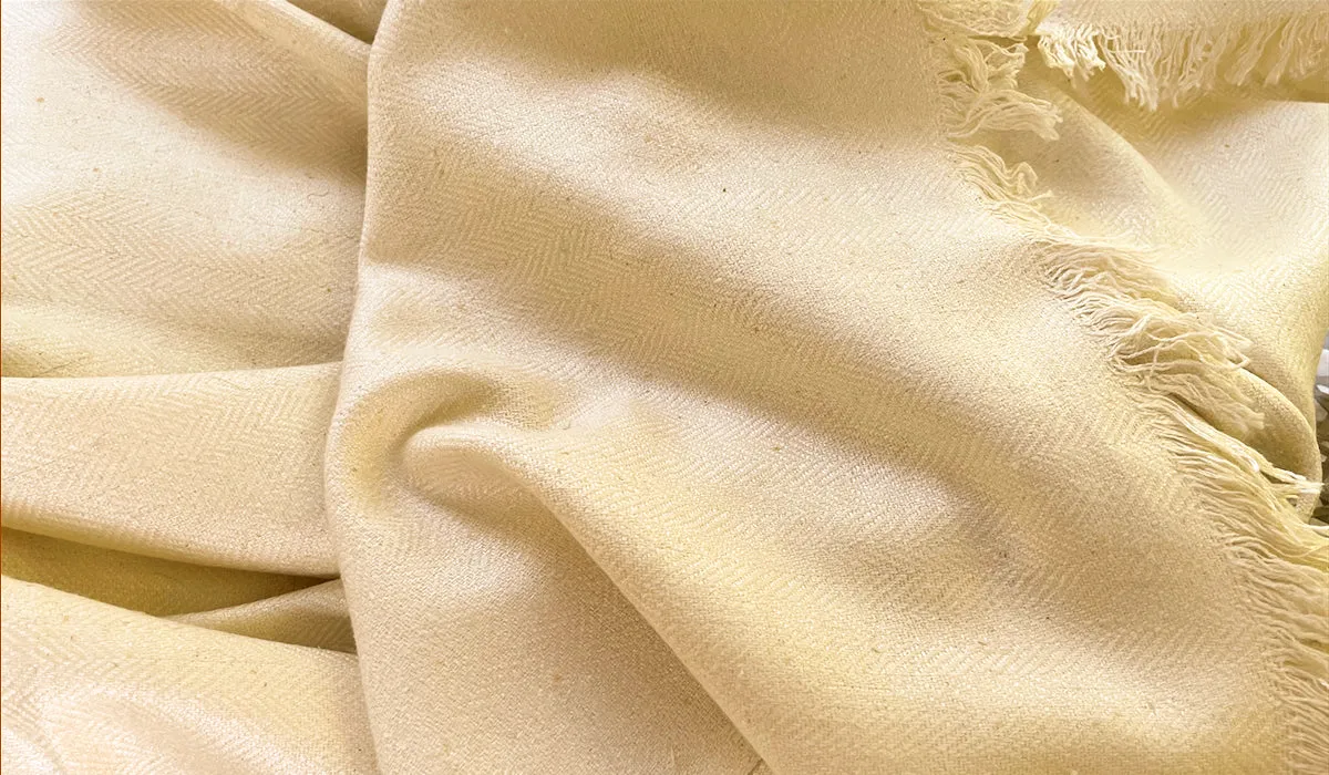 SAKSHI - Raw Silk Large Meditation Shawl - Cream