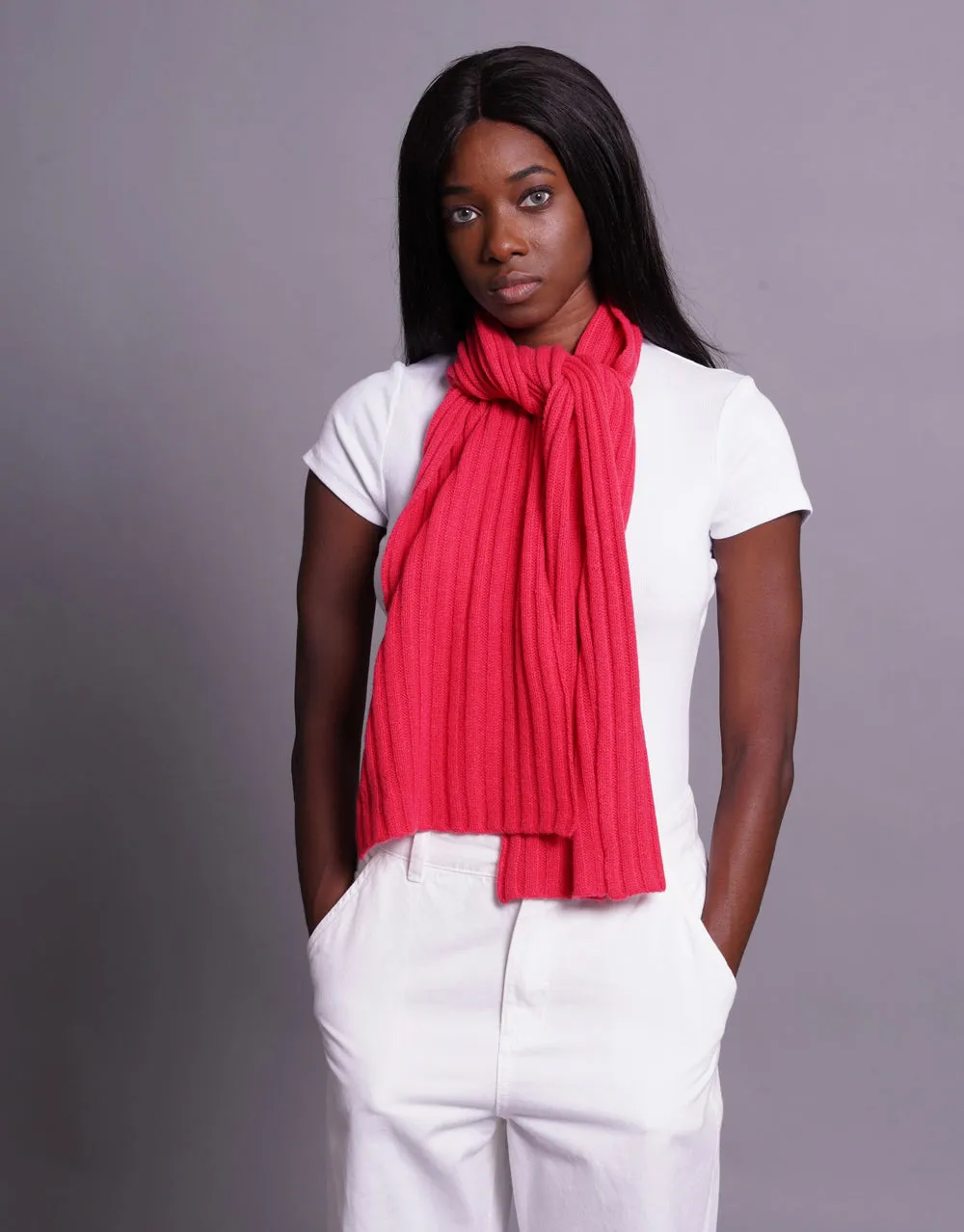 Small-Rib Cashmere Scarf in Red